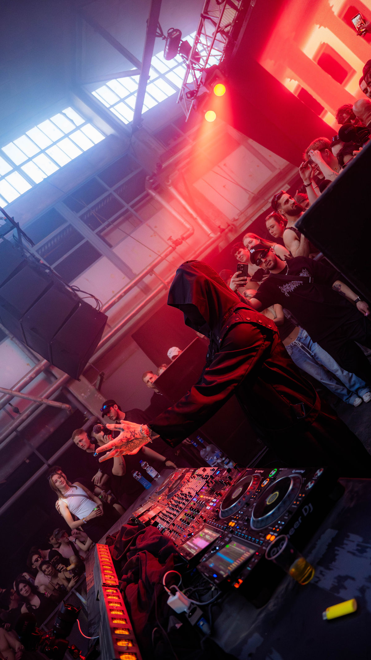 Loading... just a sec